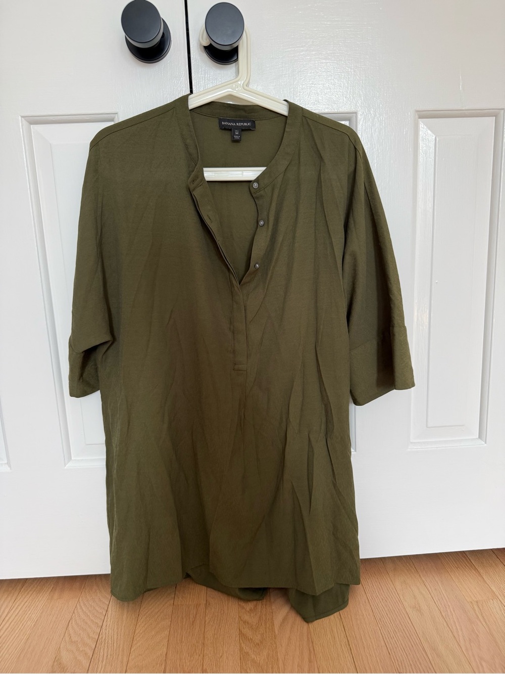 Banana Republic tunic oversized blouse Olive Short-Sleeve Top